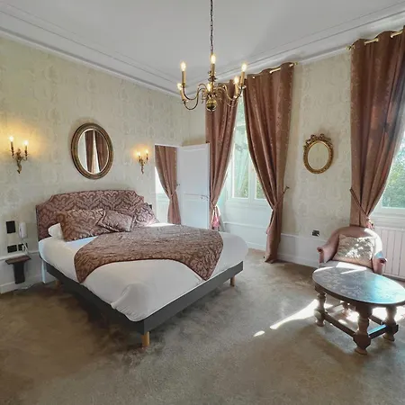 Chateau De Challanges Beaune (Cote d'Or)