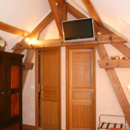 Chateau De Challanges Hotel 4*