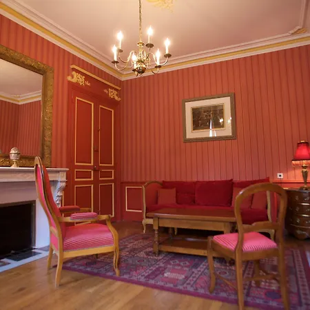 Chateau De Challanges