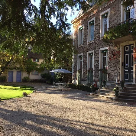 Chateau De Challanges