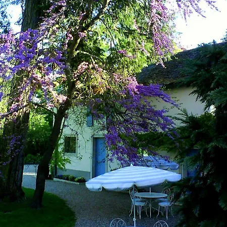 Chateau De Challanges 4* Beaune (Cote d'Or)