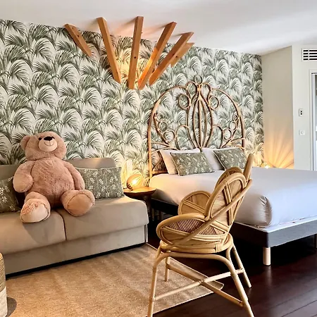 Chateau De Challanges Hotel Beaune (Cote d'Or)