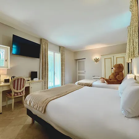 Chateau De Challanges Beaune (Cote d'Or)