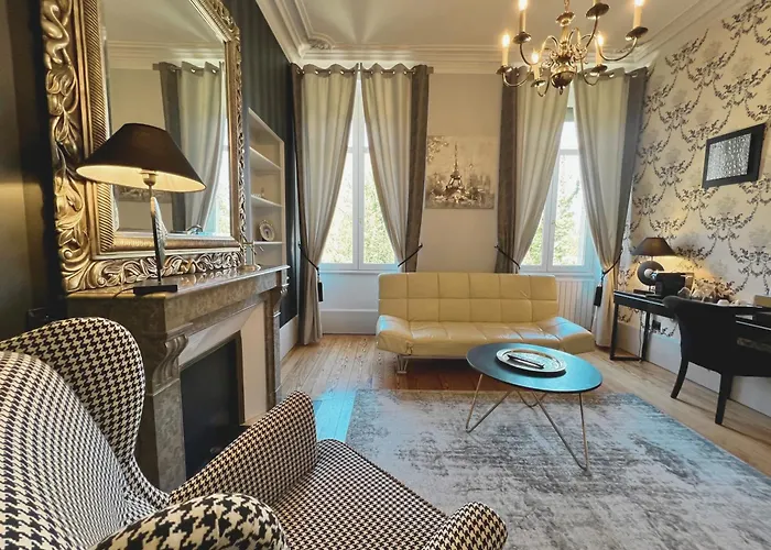 Chateau De Challanges 4* Бон