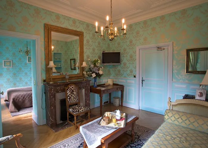 Chateau De Challanges 4*