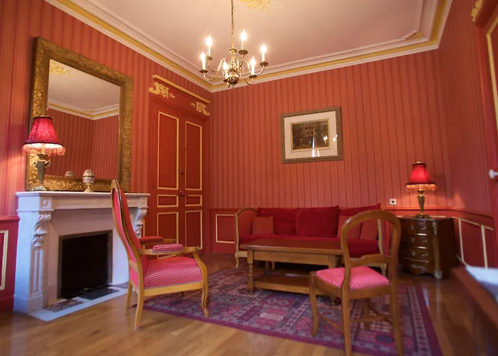 Chateau De Challanges