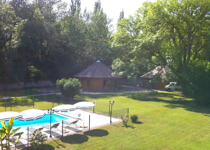 Chateau De Challanges Hotel Beaune (Cote d'Or)