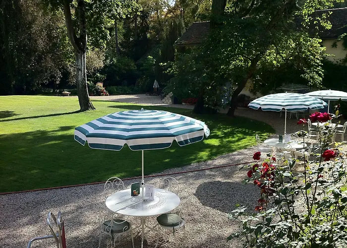 Chateau De Challanges