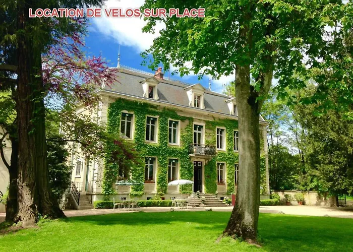 Chateau De Challanges 4* Beaune (Cote d'Or)