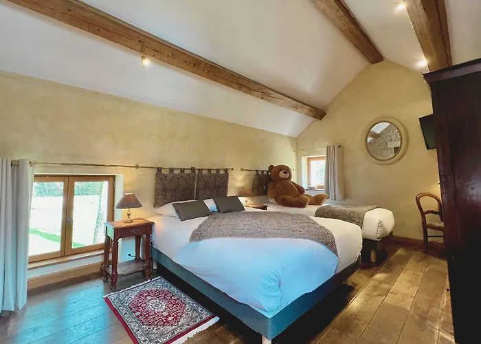 Chateau De Challanges 4*